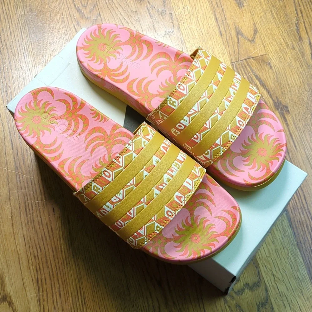 NIB FARM Rio Slide Sandals Adidas Collab Pink Abstract Floral Women's Size 10